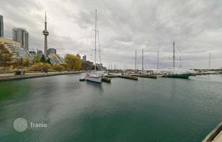 4-bedroom apartment in Queens Quay West for C$1,112,000