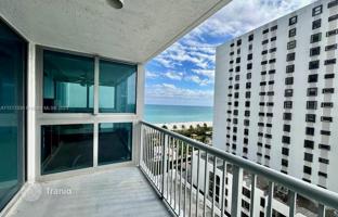 1-bedroom apartments in condo 104 m² in Miami Beach for $549,000