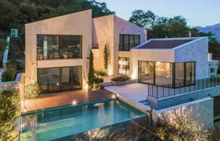 4-bedroom villa 456 m² in Kotor city for 2,000,000 €