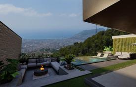 Villa in Alanya with a stunning view for $805,000