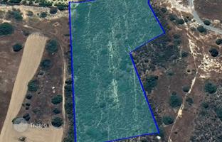 Land plot 8,366 m² in Germasogeia for 3,000,000 €