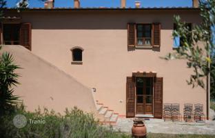 5-bedroom villa 238 m² in Livorno for 880,000 €