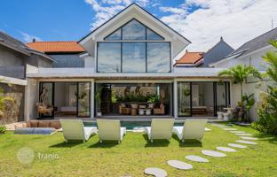 5-bedroom villa 189 m² in Kerobokan for $374,000