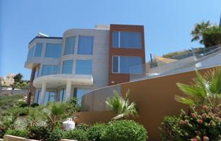 4-bedroom cottage 535 m² in Agios Tychonas for 2,500,000 €