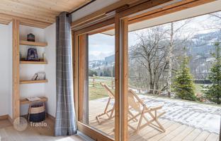 4-bedroom apartment 178 m² in Demi-Quartier for 1,690,000 €