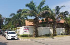New home in one of the most prestigious communities in Pattaya Pratamnak for 1,886,000 €