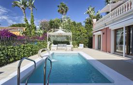 Comfortable villa with a private pool, a garage, terraces and sea views, Marbella, Spain for 1,495,000 €