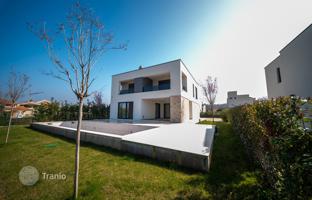 4-bedroom house 243 m² in Porec for 950,000 €