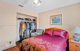 4-bedroom house 294 m² in Pembroke Pines for $797,000