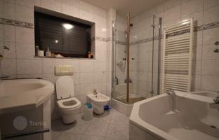 7-bedroom house 434 m² in Lokva Rogoznica for 1,000,000 €