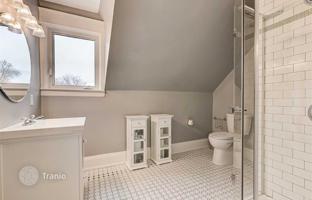 10-bedroom house in Scarborough for C$2,301,000