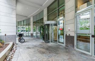4-bedroom apartment in Yonge Street for C$835,000