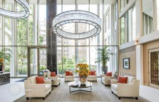 Luxury two-bedroom apartment in a gated residence with a swimming pool, a garden and a business center, in the heart of Westminster, London for 2,355,000 €
