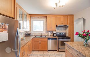 9-bedroom house in North York for C$1,947,000