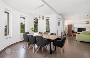 5-bedroom villa 300 m² in Opatija for 890,000 €
