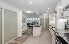 Apartment – Etobicoke, Toronto, Ontario,  Canada for C$957,000