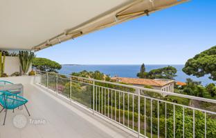 3-bedroom apartment in Cannes for 1,590,000 €