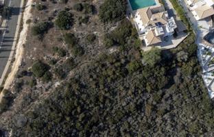 Land plot 3,054 m² in Aphrodite Hills for 2,000,000 €