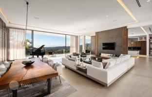 6-bedroom villa 1,021 m² in Benahavis for 9,400,000 €