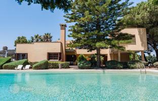 4-bedroom villa 265 m² in Fanusa for 795,000 €