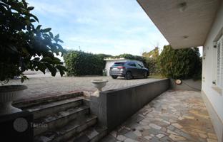 12-bedroom house 600 m² in Podstrana for 1,400,000 €