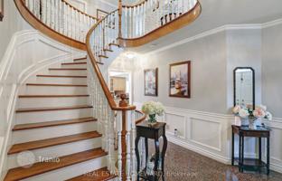 10-bedroom house in Scarborough for C$1,830,000