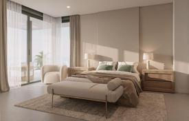 Semi-detached villa with 4 bedrooms, garden, solarium and private pool in Marbella for 1,590,000 €