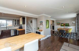 5-bedroom house in Etobicoke for C$1,914,000