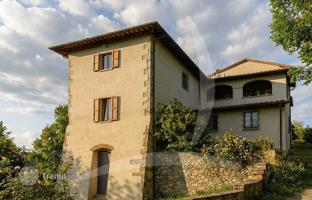 4-bedroom villa 590 m² in Arezzo for 750,000 €