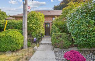 8-bedroom house in East York for C$1,878,000