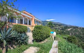 Villa with panoramic sea views, located on the hills of Menton for 1,295,000 €