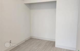 2-bedroom apartment in Kingston Road for C$802,000