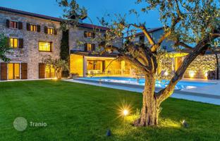 4-room house 300 m² in Brtonigla for 1,100,000 €