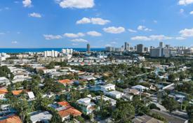 Townhome – Miami Beach, Florida, USA for $4,880,000
