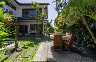5-bedroom villa 370 m² in Jimbaran for $577,000