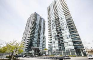 4-bedroom apartment in Etobicoke for C$820,000