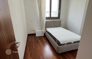 3-bedroom apartment 134 m² in Mouttagiaka for 1,475,000 €