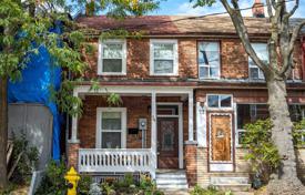 Terraced house – Old Toronto, Toronto, Ontario,  Canada for C$1,332,000