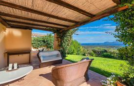 Semi-detached villa overlooking the sea and Cala di Volpe, Sardinia, Italy for 2,200,000 €