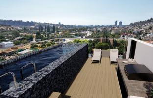 2-bedroom penthouse 113 m² in Germasogeia for 600,000 €