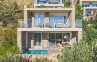 Furnished villa with a pool, a sauna and panoramic sea views in Messinia, Greece for 930,000 €