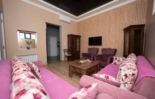 House 270 m² in Batumi for $323,000