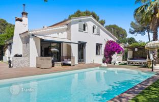 5-bedroom villa in Mougins for 1,290,000 €