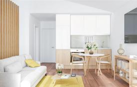 Comfortable apartment with a balcony in a prestigious area, Porto, Portugal for 558,000 €