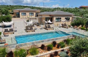 Two modern furnished houses with swimming pools and an olive grove in Messinia, Greece for 1,300,000 €