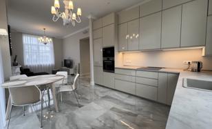4-room villa 223 m² in Piņķi for 650,000 €