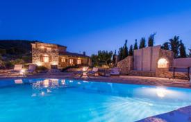 Traditional villa with a swimming pool, a helipad and an access to the beach in a small residential complex, Zakinthos, Greece for 3,850 € per week