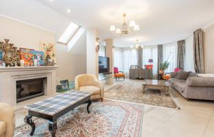 6-room house 300 m² in Jurmala for 695,000 €