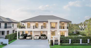 Complex of villas with swimming pools and green areas, Bangkok, Thailand
