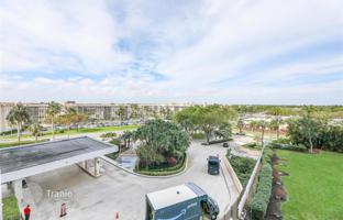 2-bedroom apartments in condo 130 m² in Hallandale Beach for $549,000